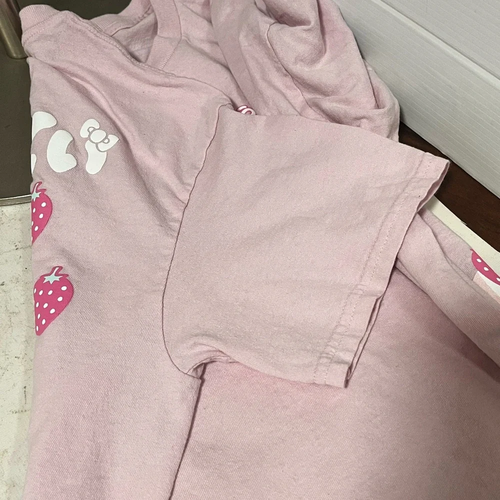 Hello Kitty Strawberry milk T-Shirt retro 90’s Y2K kawaii - Picture 14 of 15